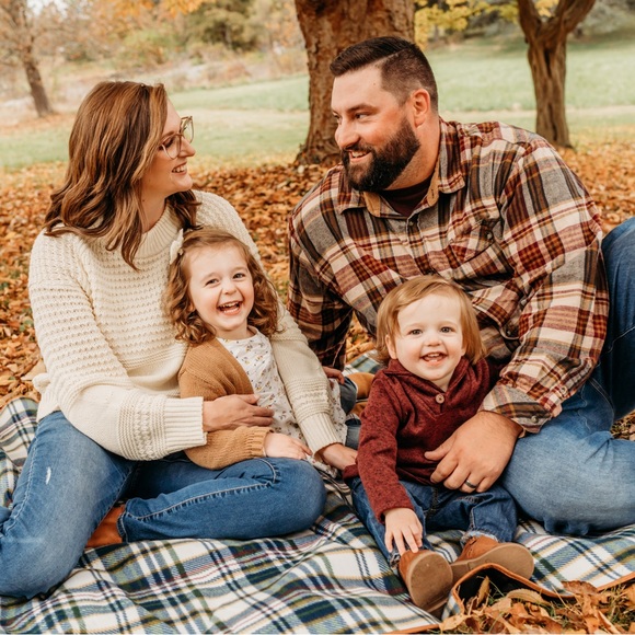 Meet your Posher, Challice - Picture 2 of 2